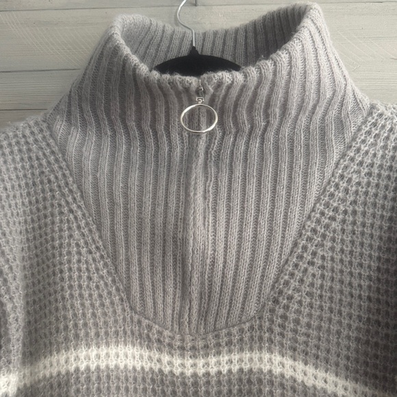 SO Gray and White Striped Cowl Neck Sweater - Picture 3 of 8